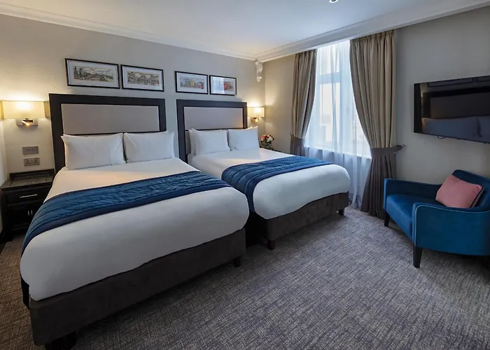 Wellington Hotel by Blue Orchid